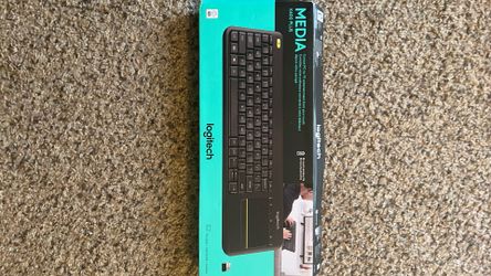 Logitech K400 Plus Wireless keyboard