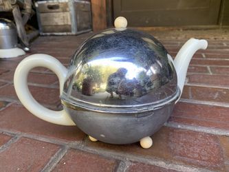 Art Deco Ceramic Teapot With Metal Cozy From ‘30s