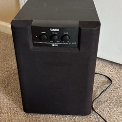 Yamaha Subwoofer (YST-SW40)