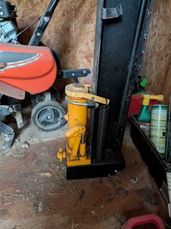 Wood Splitter (12 ton)
