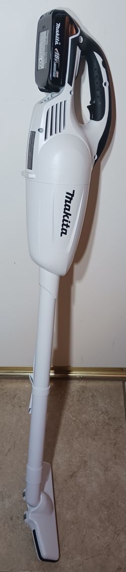 Makita 18V LXT Lith-Ion Compact Cordless Vacuum