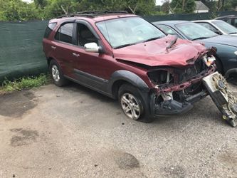 07 Kia sportage parting out