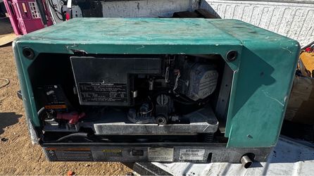 Onan 5500 watts gas generator