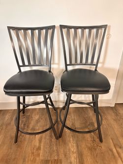 Swivel bar stools