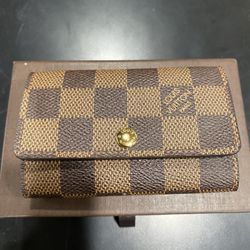 Louis Vuitton Wallet Damier Ebene Key Holder 