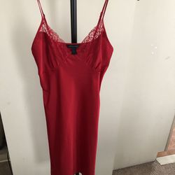 Women’s  Nightgown Size  S 