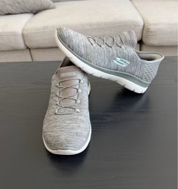 SKECHERS DE MUJER