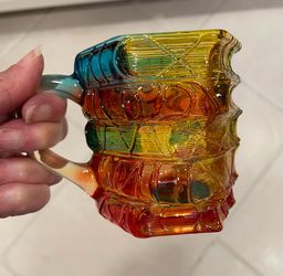 Vintage and so pretty! 3D look book mug with stunning colors!