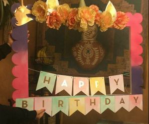 Party picture frame