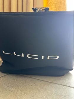 Lucid mobile charging kit