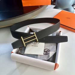 A classic men's belt
