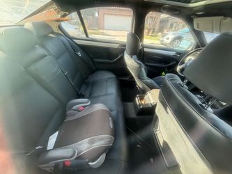 2004 BMW 330i