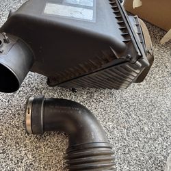 OEM Duramax Air Intake Box 2011–2016 Sierra/Silverado 2500HD