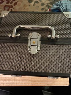 Jewelry box
