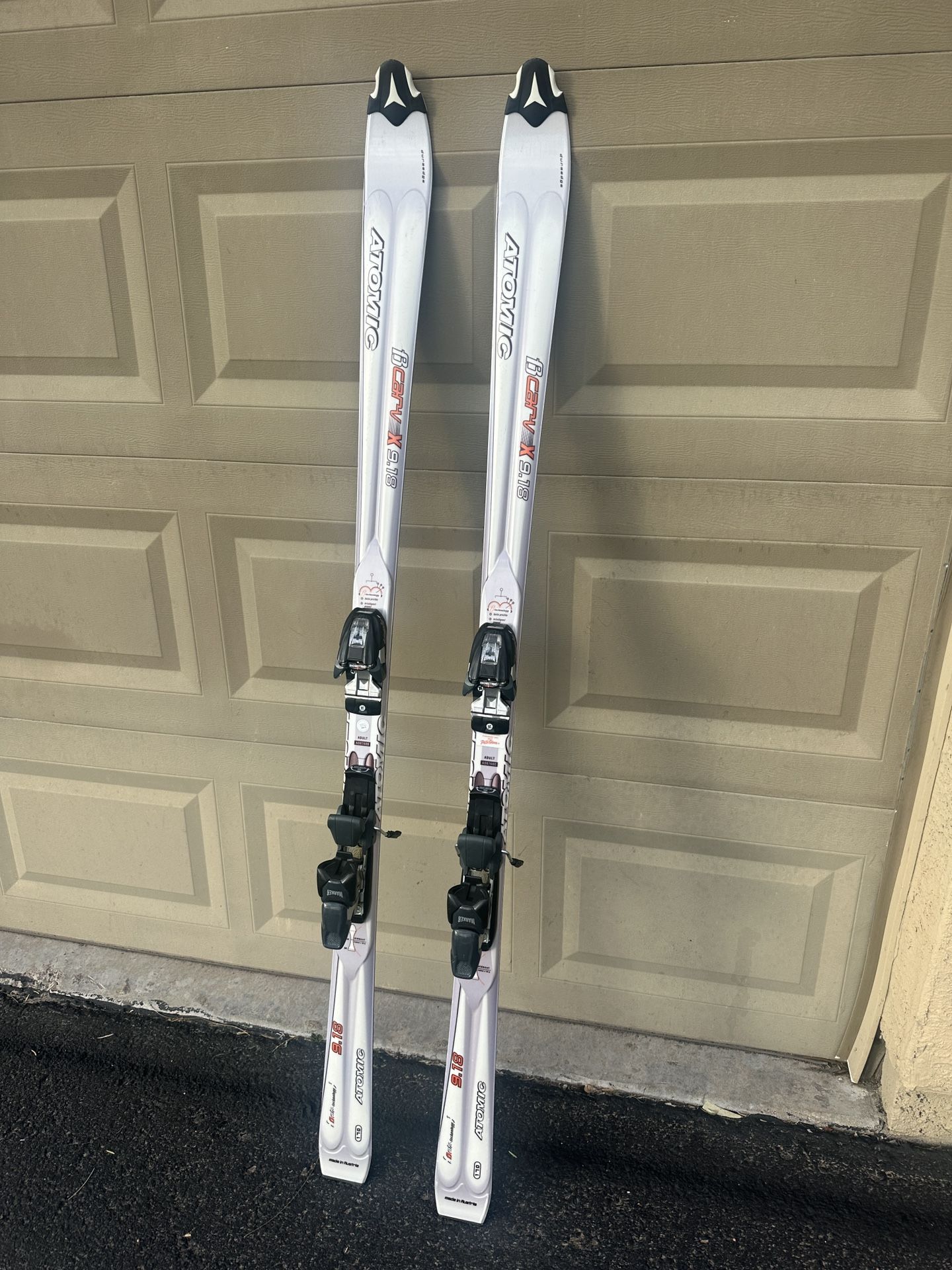 ATOMIC BETA CARV X 9.18 ALPINE DOWNHILL 170cm skis ADULT with Marker BINDINGS