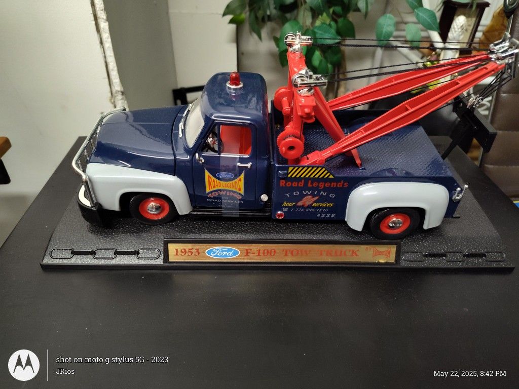 3 Classic Town Trucks New