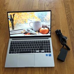 15.6 inches Samsung NP750XGK Laptop Win11 Ultra 7 150U 10-Cores @1.8Ghz RAM 16Gb Nvme 512Gb Microsoft Office - Product 2024 