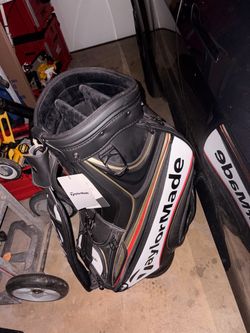 Taylor staff tour bag