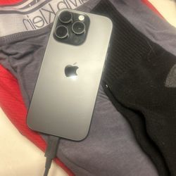 iPhone 16 Pro 