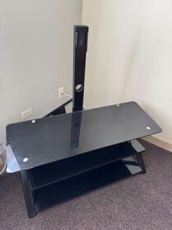 Free TV stand
