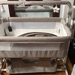 Baby Swing And Bassinet With Bluetooth build In 