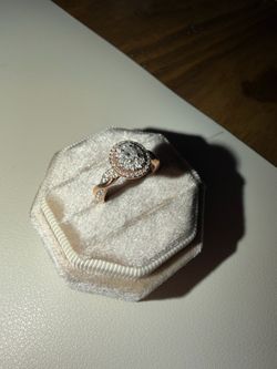 Natural Diamond Engagement Ring