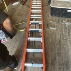 Werner 24ft Fiber Glass Ladder New