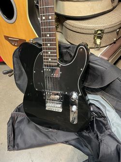 Fender “Player 2” Telacaster 1997 With Roadrunner Hard Case