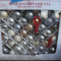 Plastic/glass Christmas Ornaments 