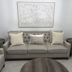 Kanes , 6 Pc brand New Living Room Set $2600 