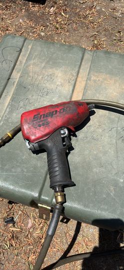 Snap on air impact wrench