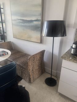 Black Floor Lamp
