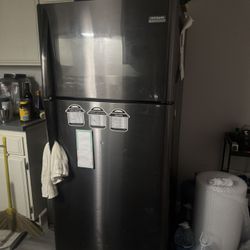 Frigidaire Fridge