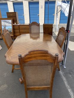 Dining Table Set
