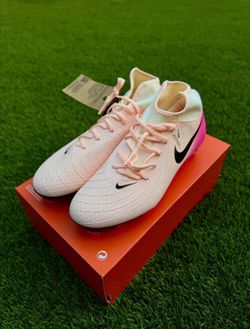 Nike Phantom Luna 2 Academy FG/MG Soccer Cleats size 9.5 NEW WITH BOX
