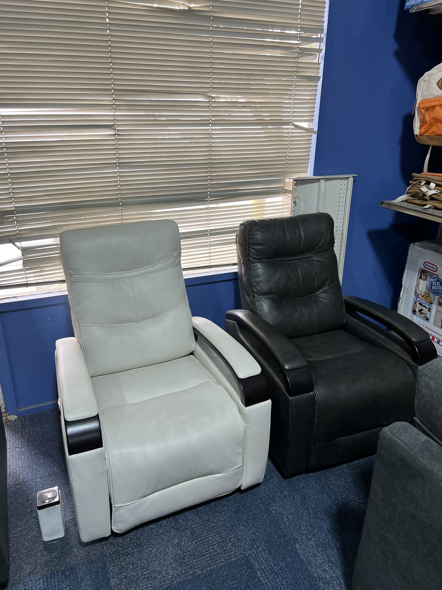 Electric And Manual Recliners 