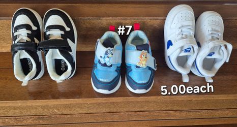 Baby and toddler shoes, various prices