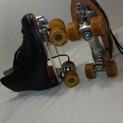 Size 11m12w Roller Skates 