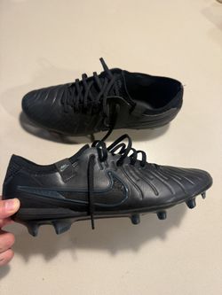Nike Tiempo Legend Elite size 9.5