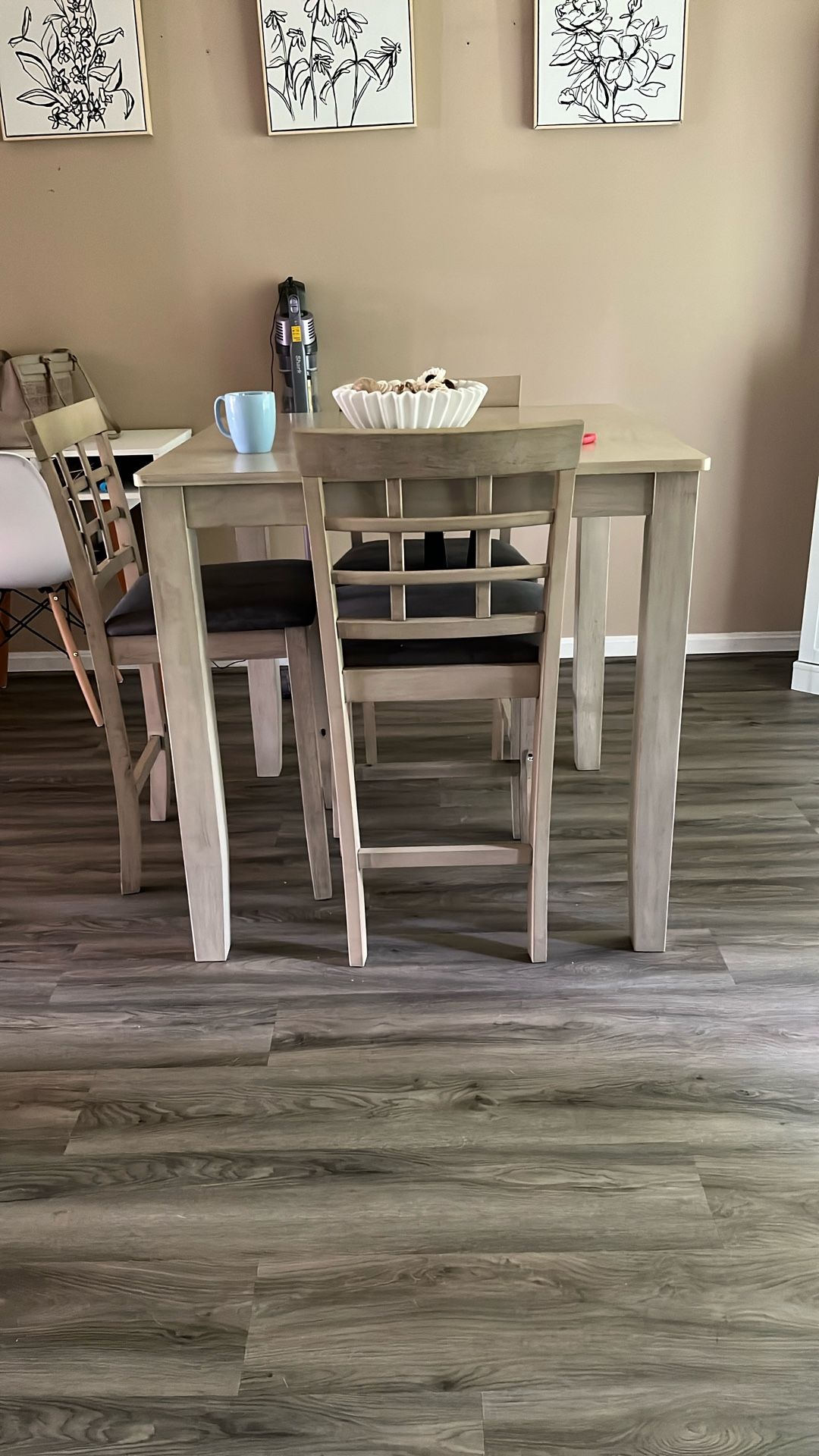 Dining Room Table With 4 Chairs