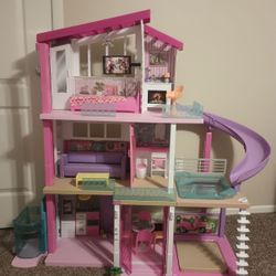 Barbie Doll House 