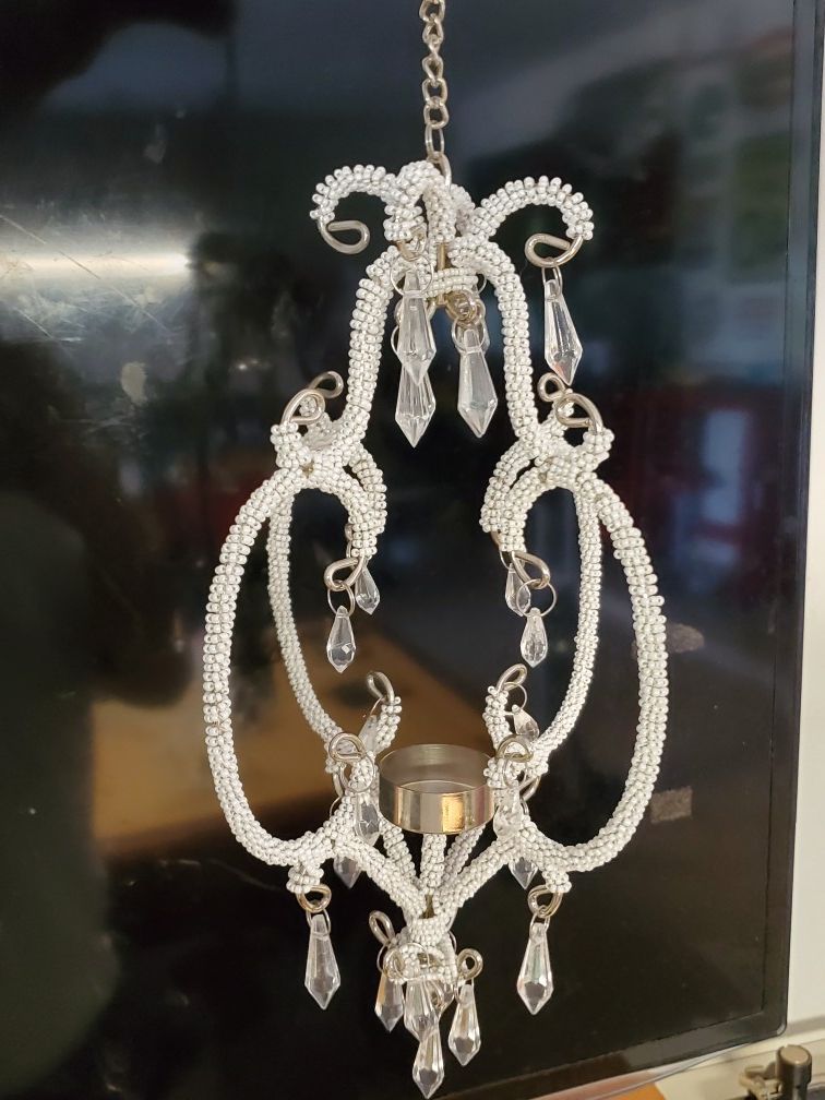 Fancy tea candle light chandeliers