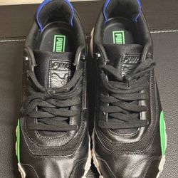 Men’s Puma athletic sneakers 