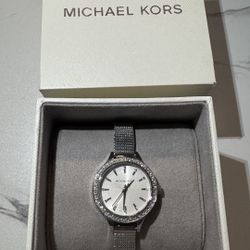 Michael Kors Analog Silver Dial Watch - MK3953