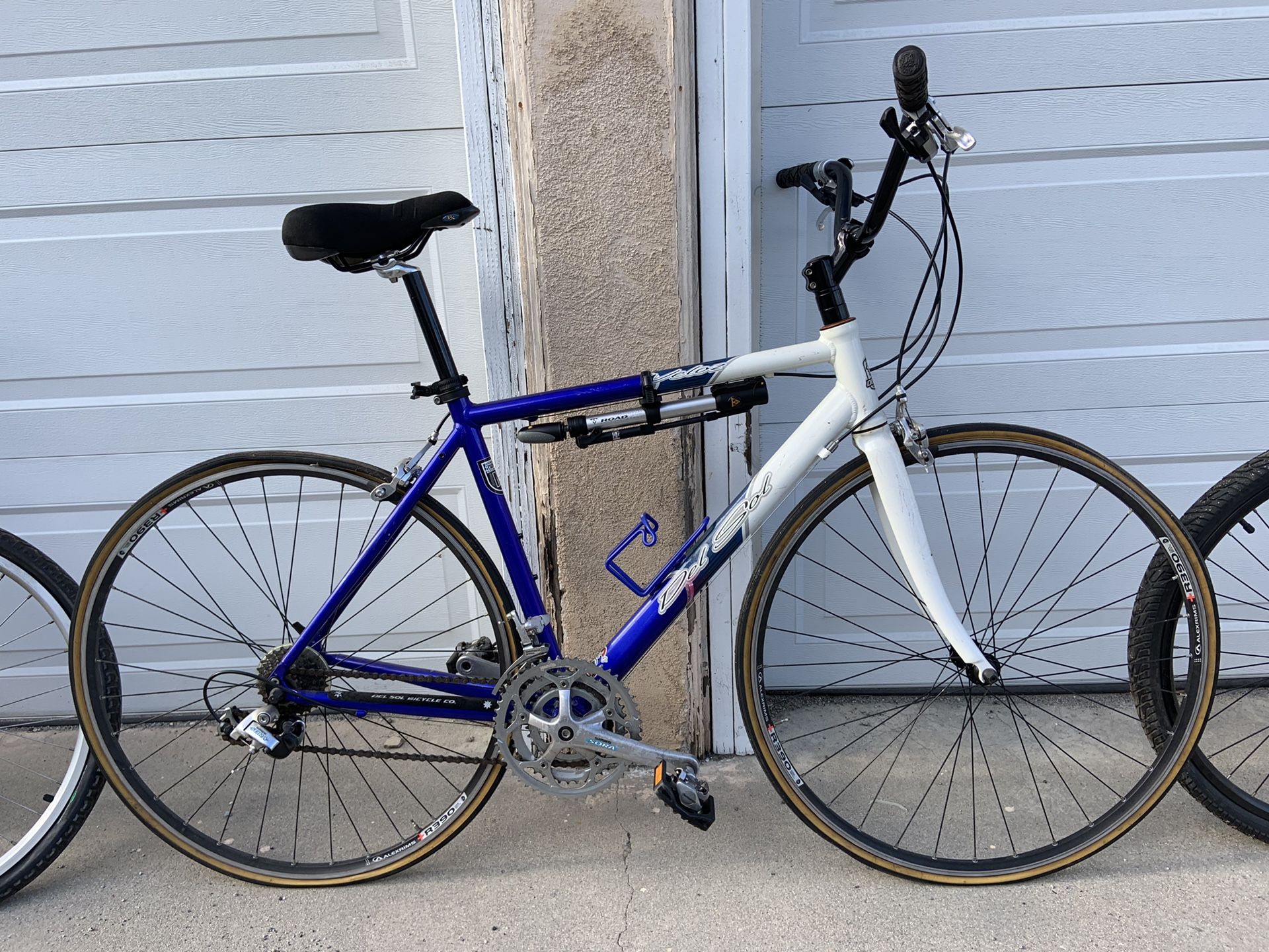 woman del sol bikes