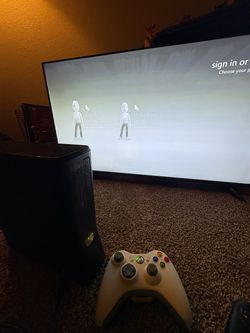 Xbox 360, 3 controllers, 3 games