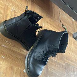 Dr.Martens