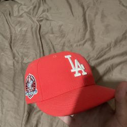 Los Angeles Fitted 7 1/4