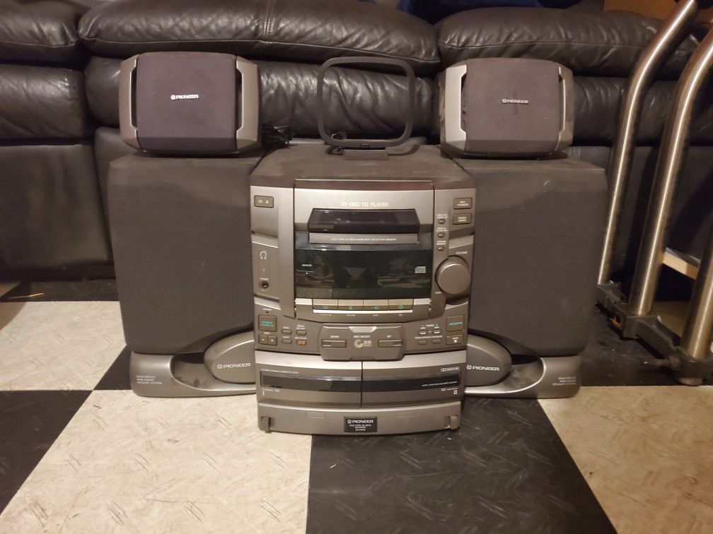 Pioneer Home Stereo Speaker System w/ remote