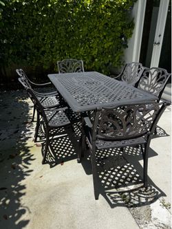 Lorenzo Bronze Cast Aluminum Dining Table plus 6 chairs